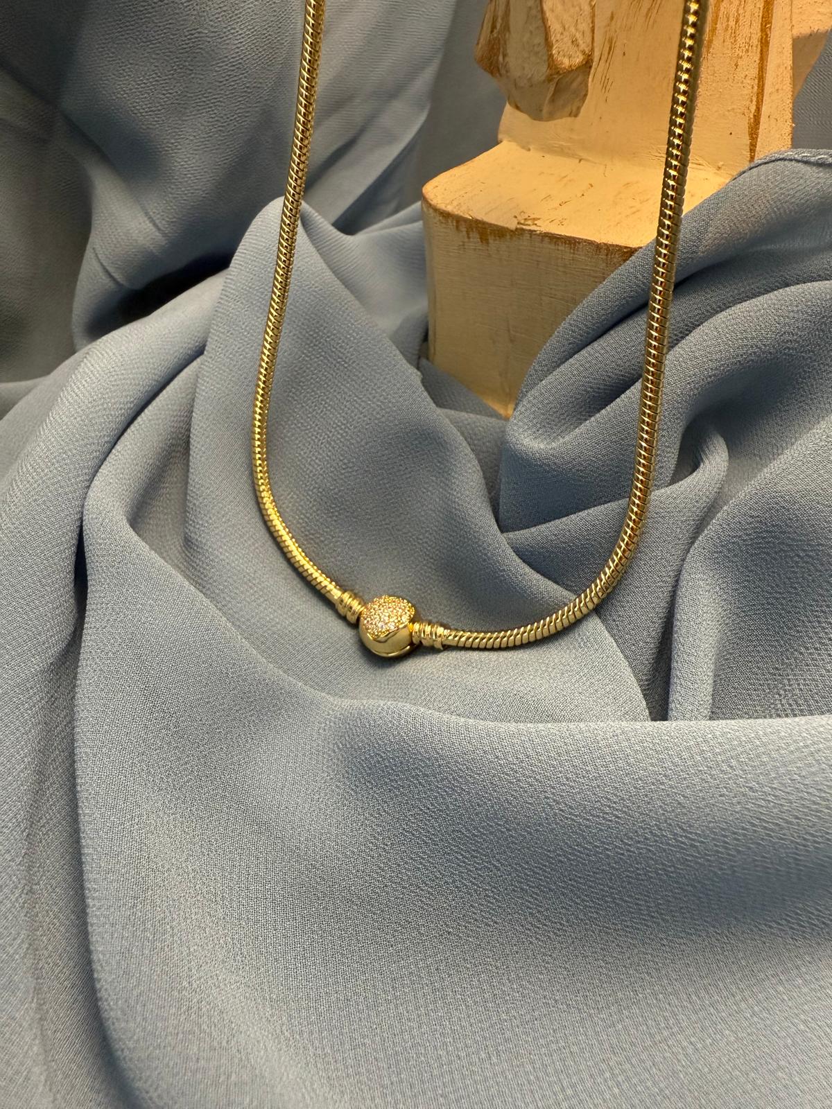 Charm Kalpli Kolye - Sevgi ve Şıklığın Modern Hali