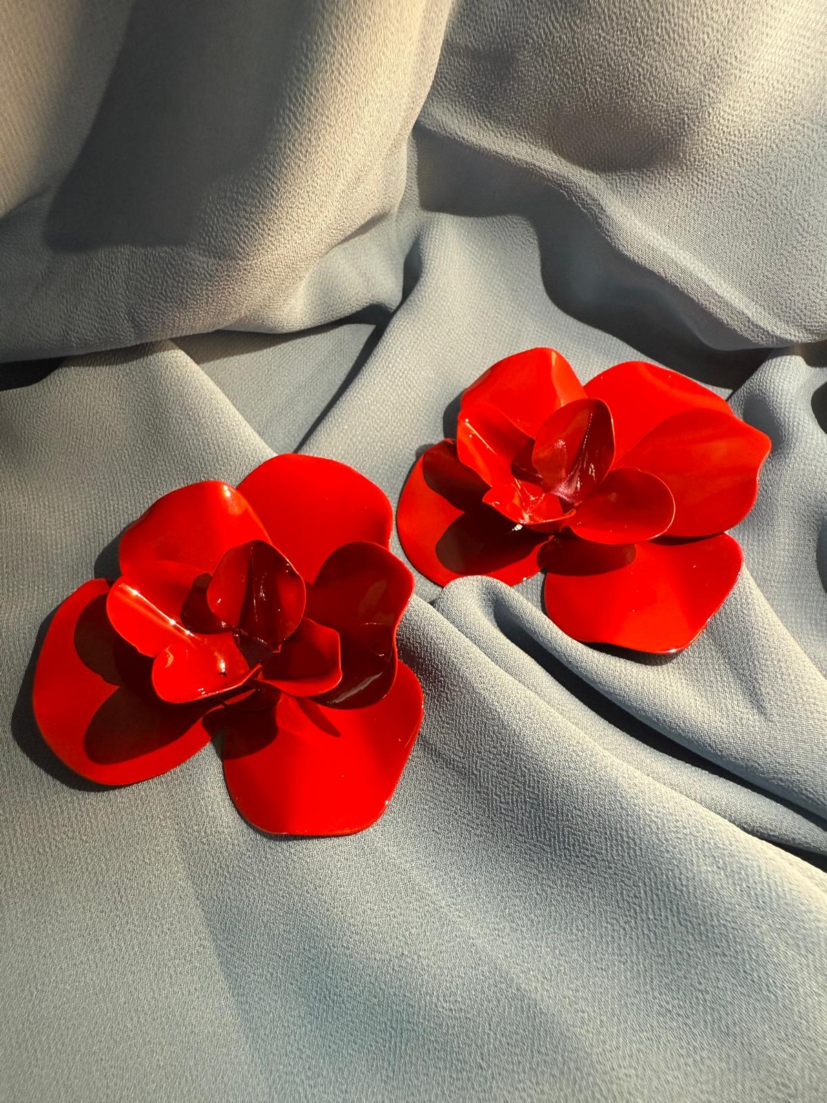 Scarlet Bloom Kırmızı Çiçek Küpe