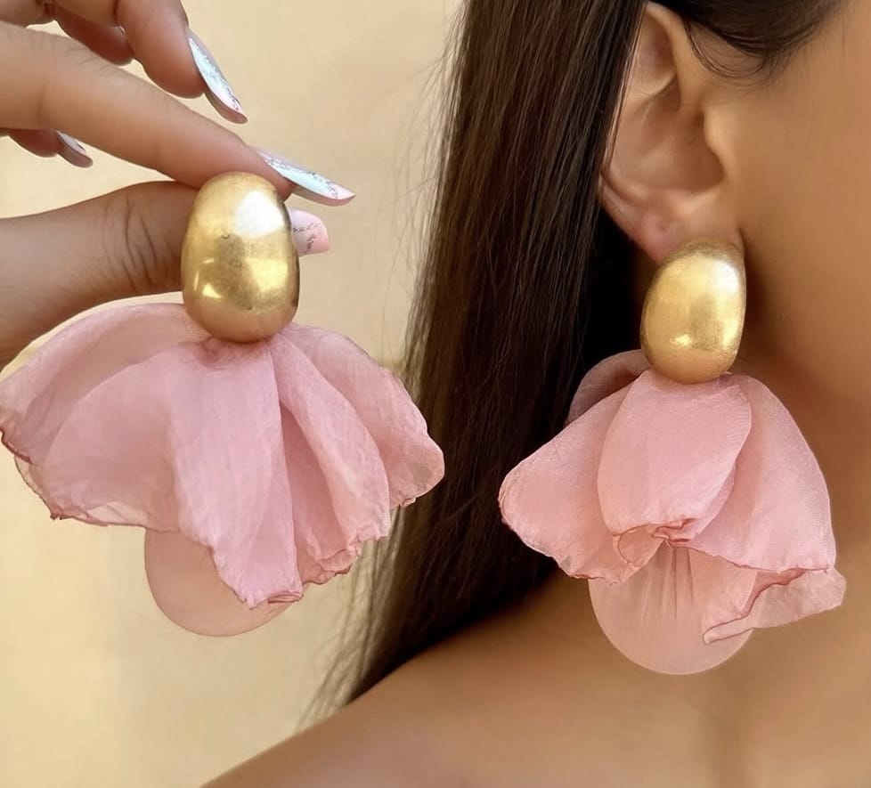 Blush Tulle Pudra Büyük Küpe