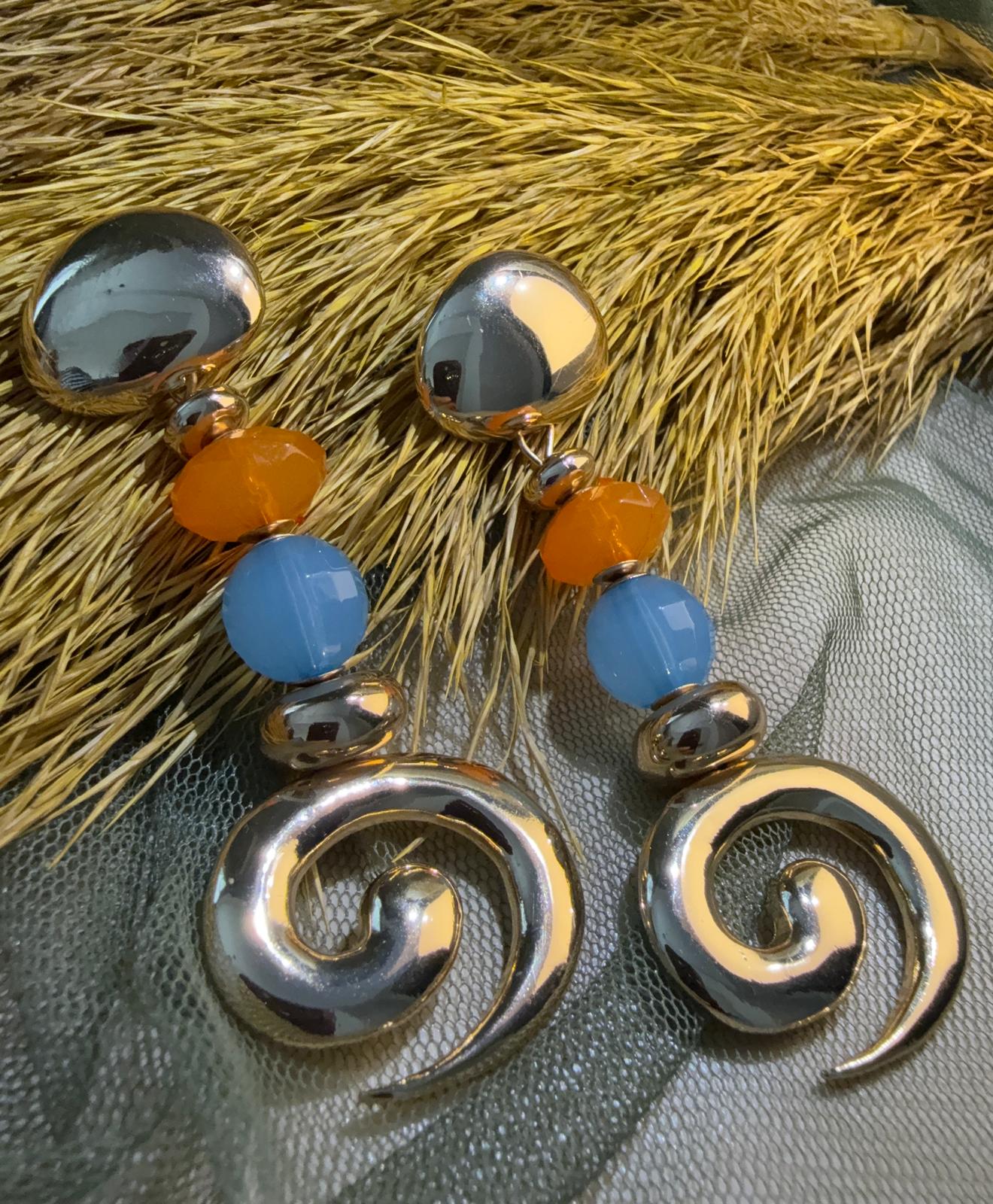 Ocean Spiral Renkli Taş Detaylı Spiral Küpe