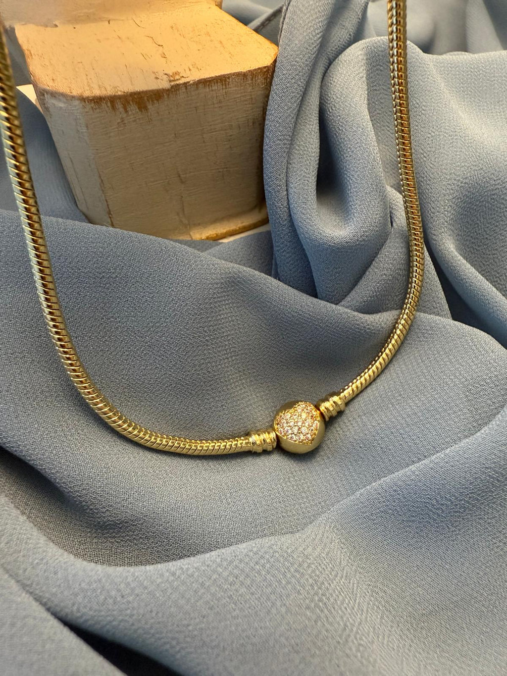 Charm Kalpli Kolye - Sevgi ve Şıklığın Modern Hali