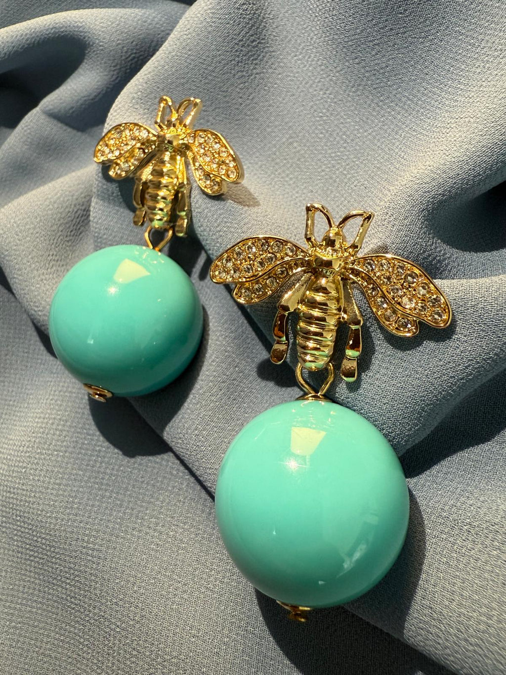 Blue Bee Taşlı Arı Küpe