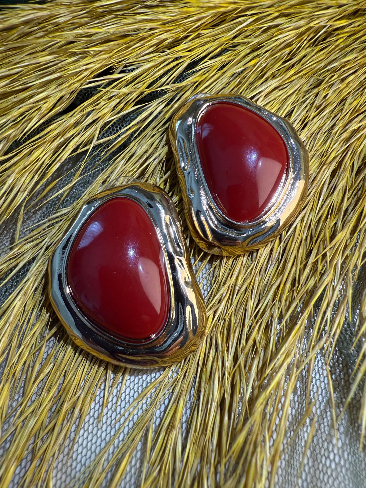 Ruby Flame Kırmızı Taş Detaylı Altın Küpe