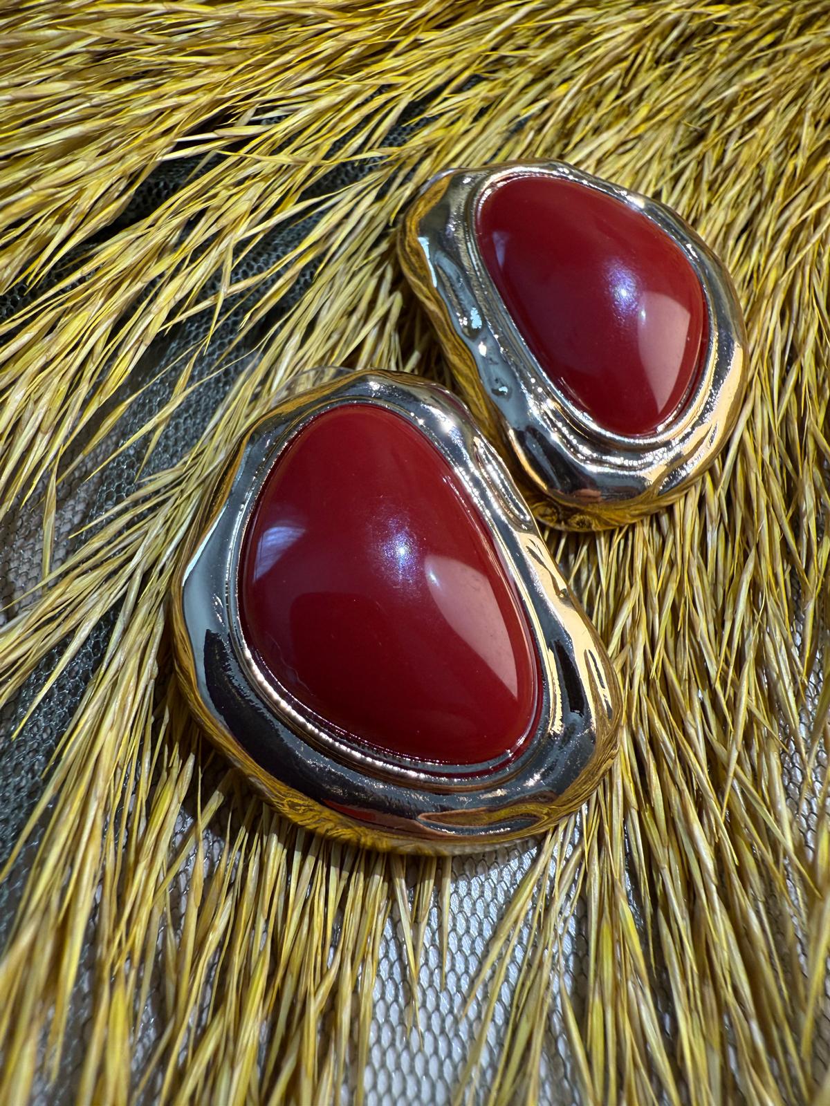 Ruby Flame Kırmızı Taş Detaylı Altın Küpe