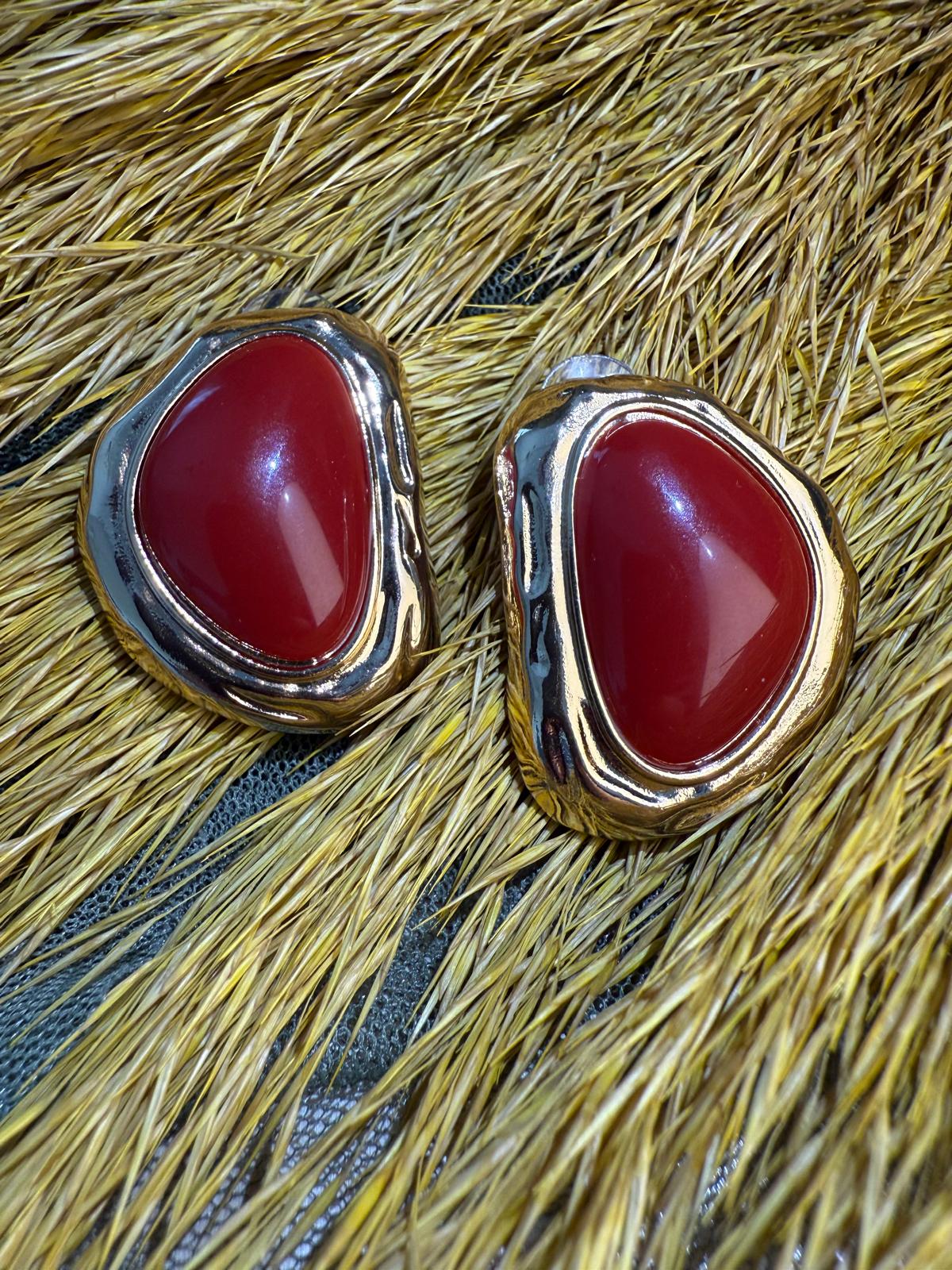 Ruby Flame Kırmızı Taş Detaylı Altın Küpe