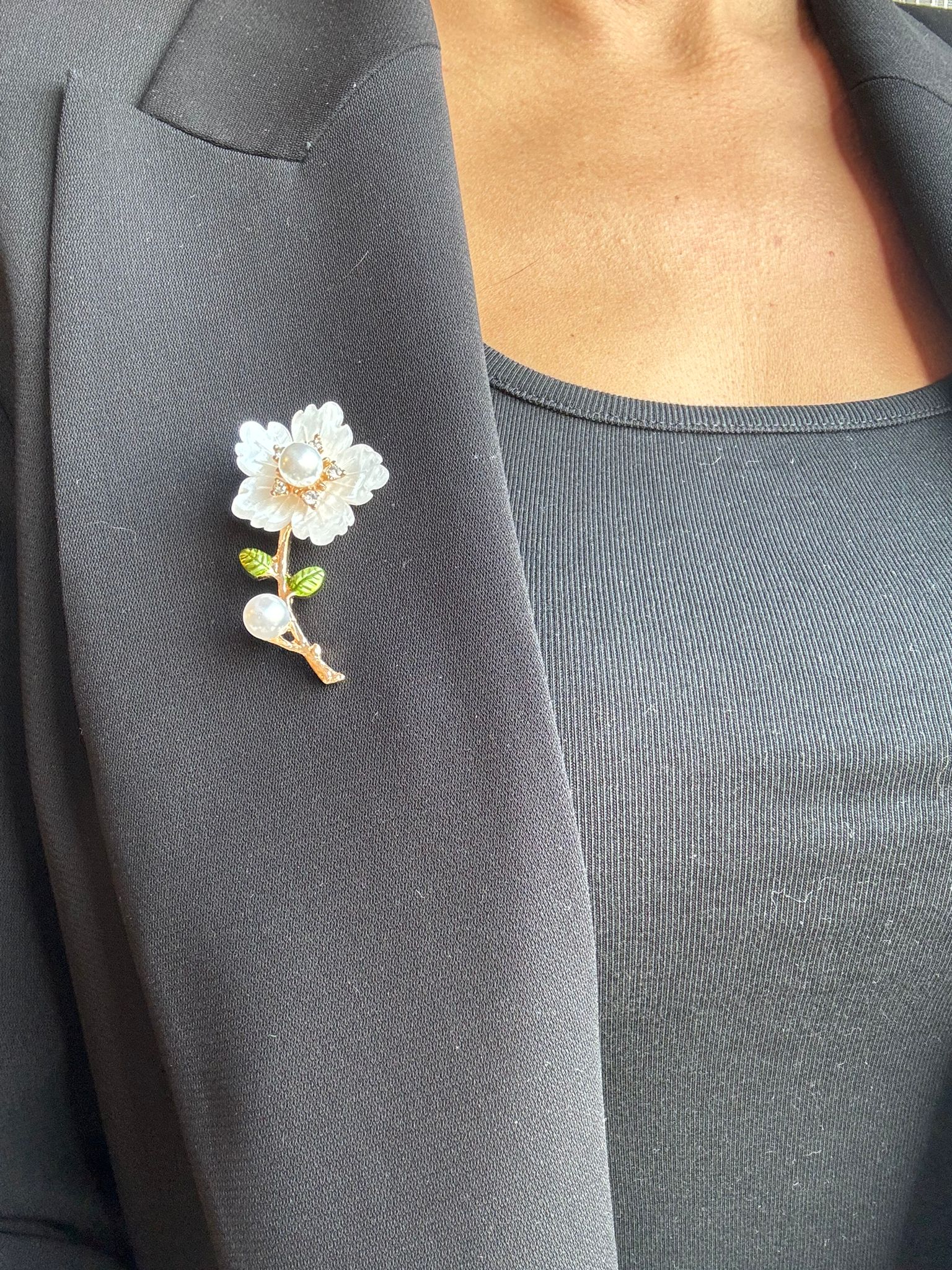 İncili Çiçek Broş