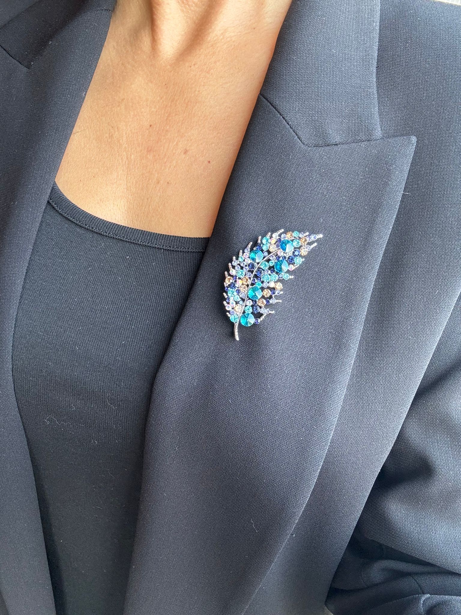 Mavi Taşlı Yaprak Broş