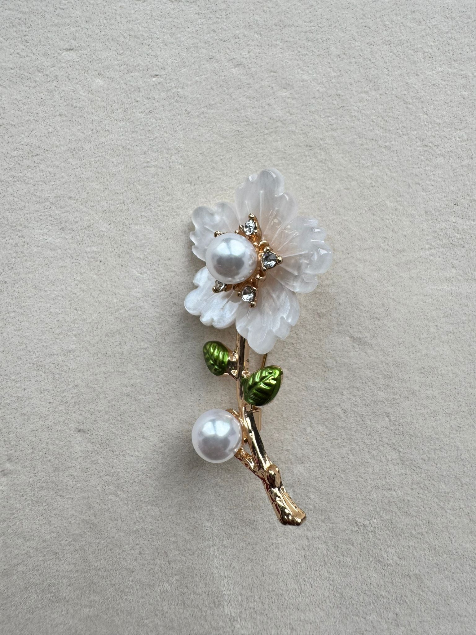 İncili Çiçek Broş