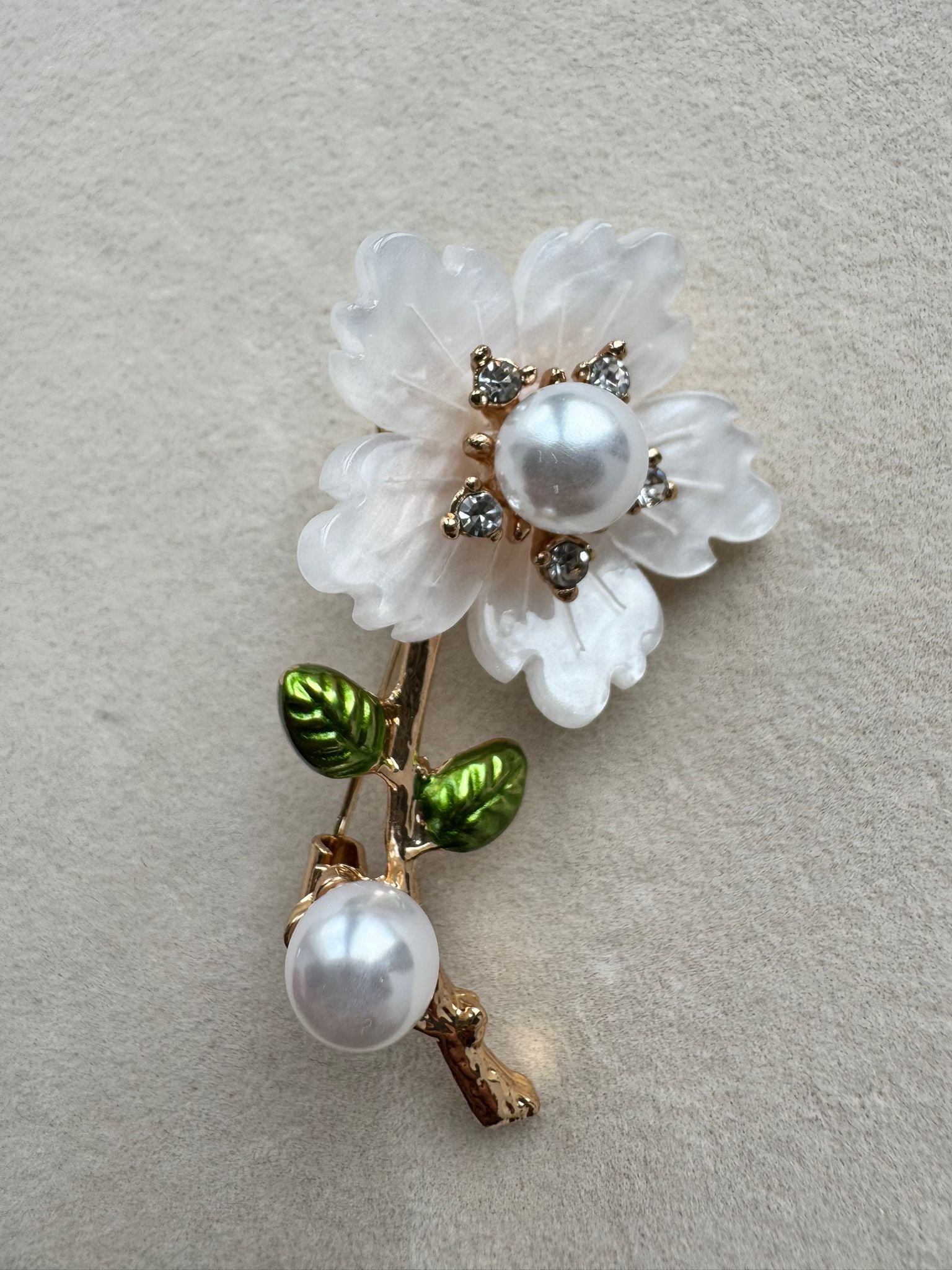 İncili Çiçek Broş